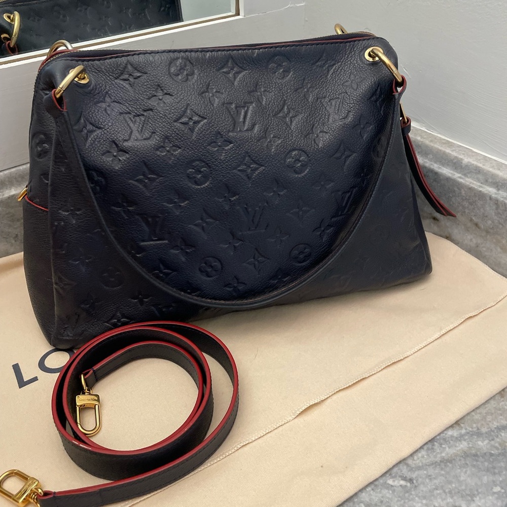 Louis Vuitton Navy pontheiu
